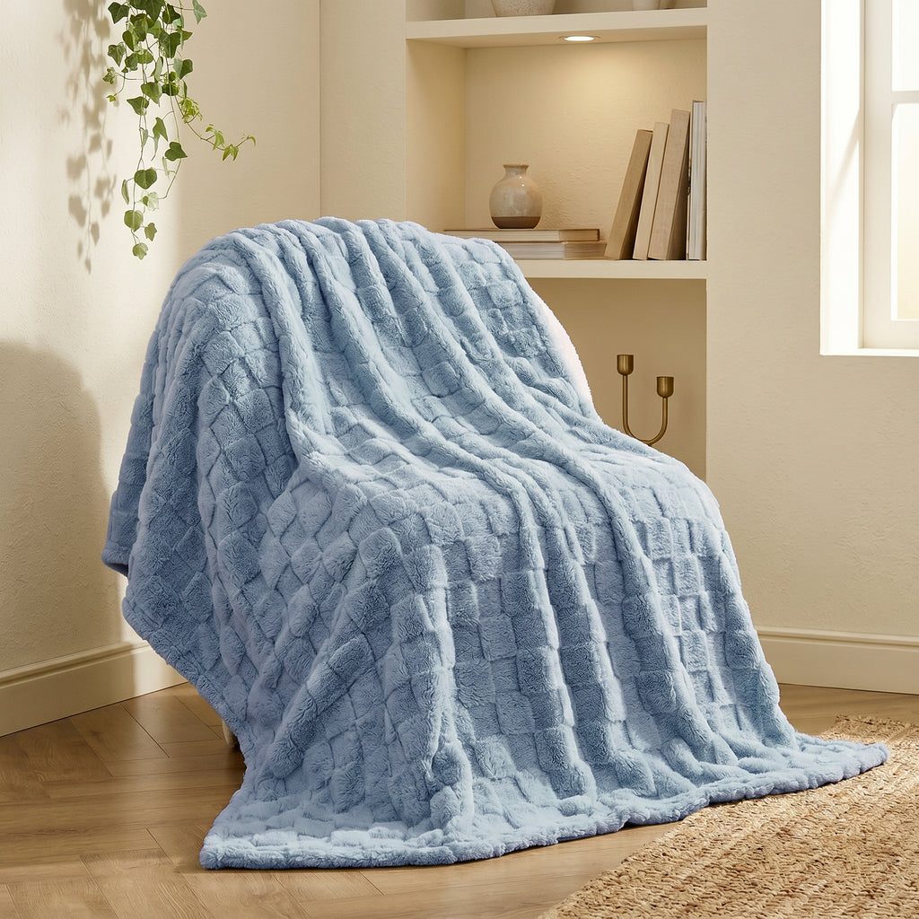 EMONIA Soft Throws for Sofa, Cozy Checkered Blanket Gifts for Women Men, Warm Fleece Throw Blanket for Couch Bed, Home Decor Blankets and Throws