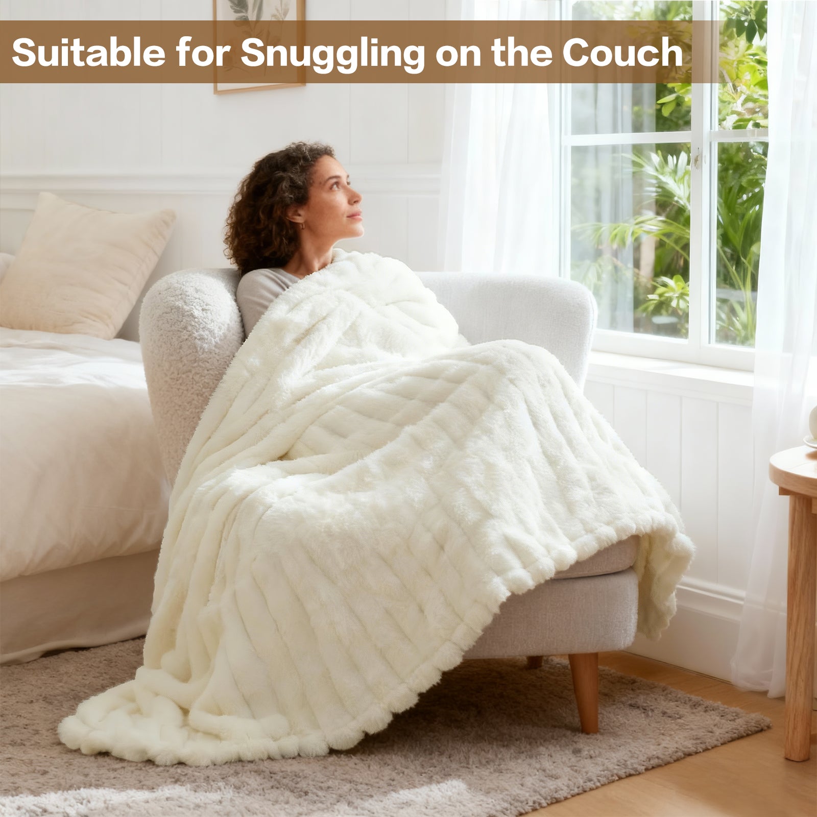 EMONIA Fleece Throw Blanket for Couch, 320GSM Soft Warm Blankets, Decorative Lightweight Fleece Throws for Women Men Gifts, Blanket with Stripes for Sofa & Room Bed Decor