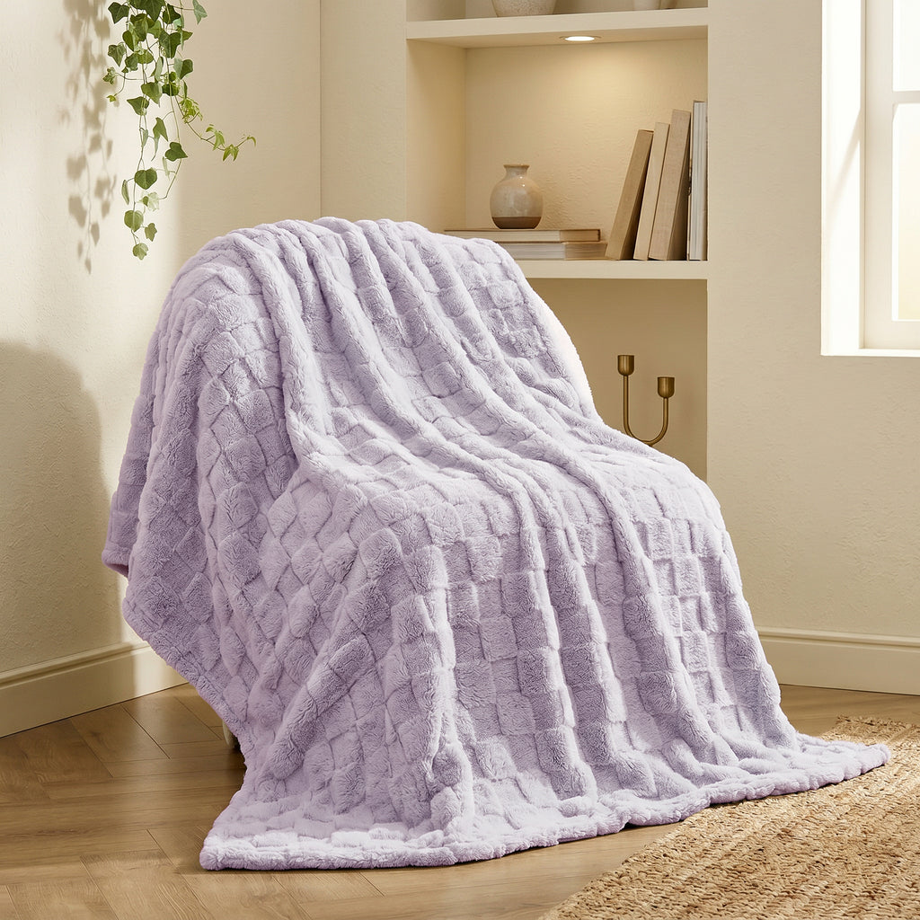 EMONIA Soft Throws for Sofa, Cozy Checkered Blanket Gifts for Women Men, Warm Fleece Throw Blanket for Couch Bed, Home Decor Blankets and Throws