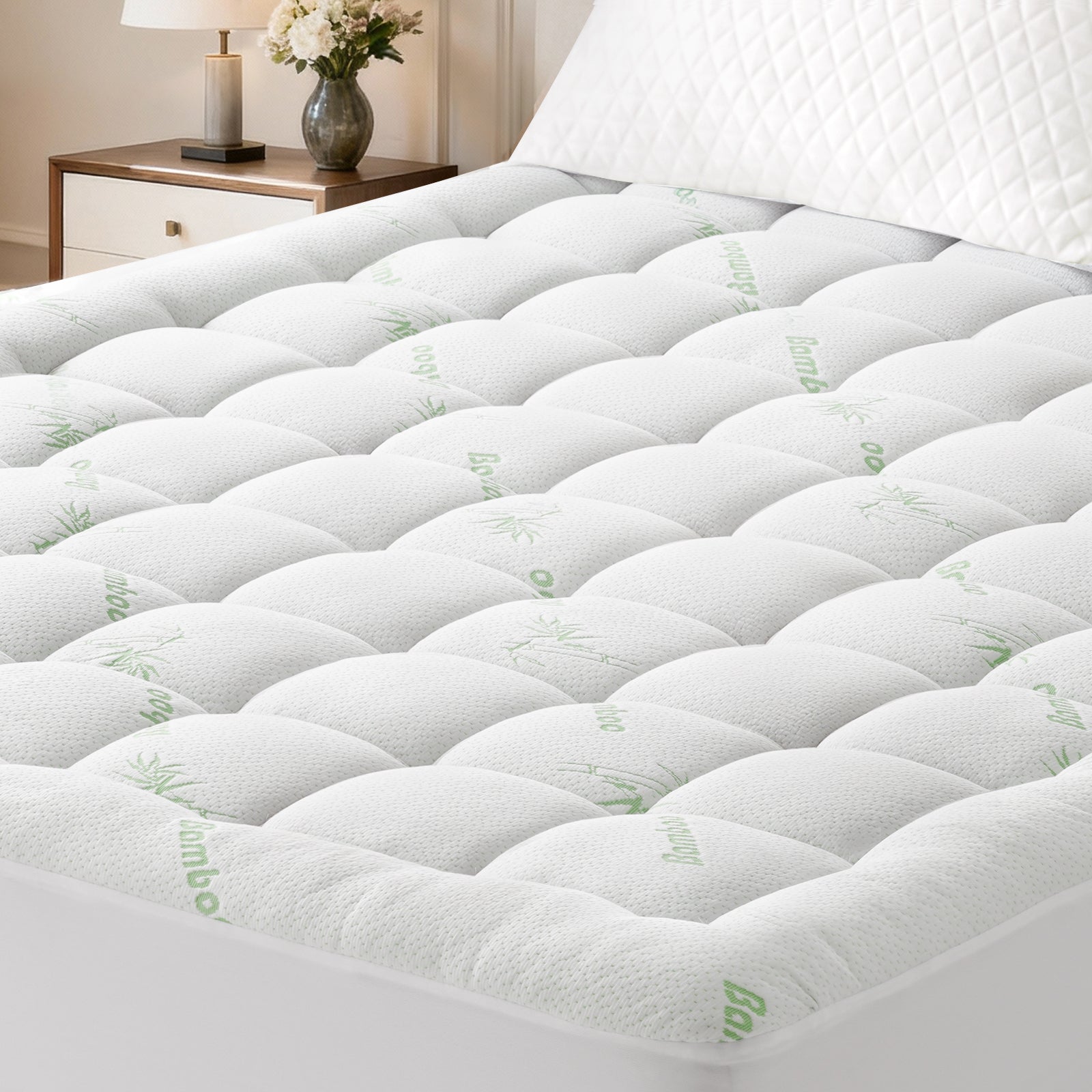 EMONIA Mattress Pad Pillow Top Mattress Cover Breathable Soft Viscose Made from Bamboo Mattress Protector Deep Pocket Fits 8-21 Inches